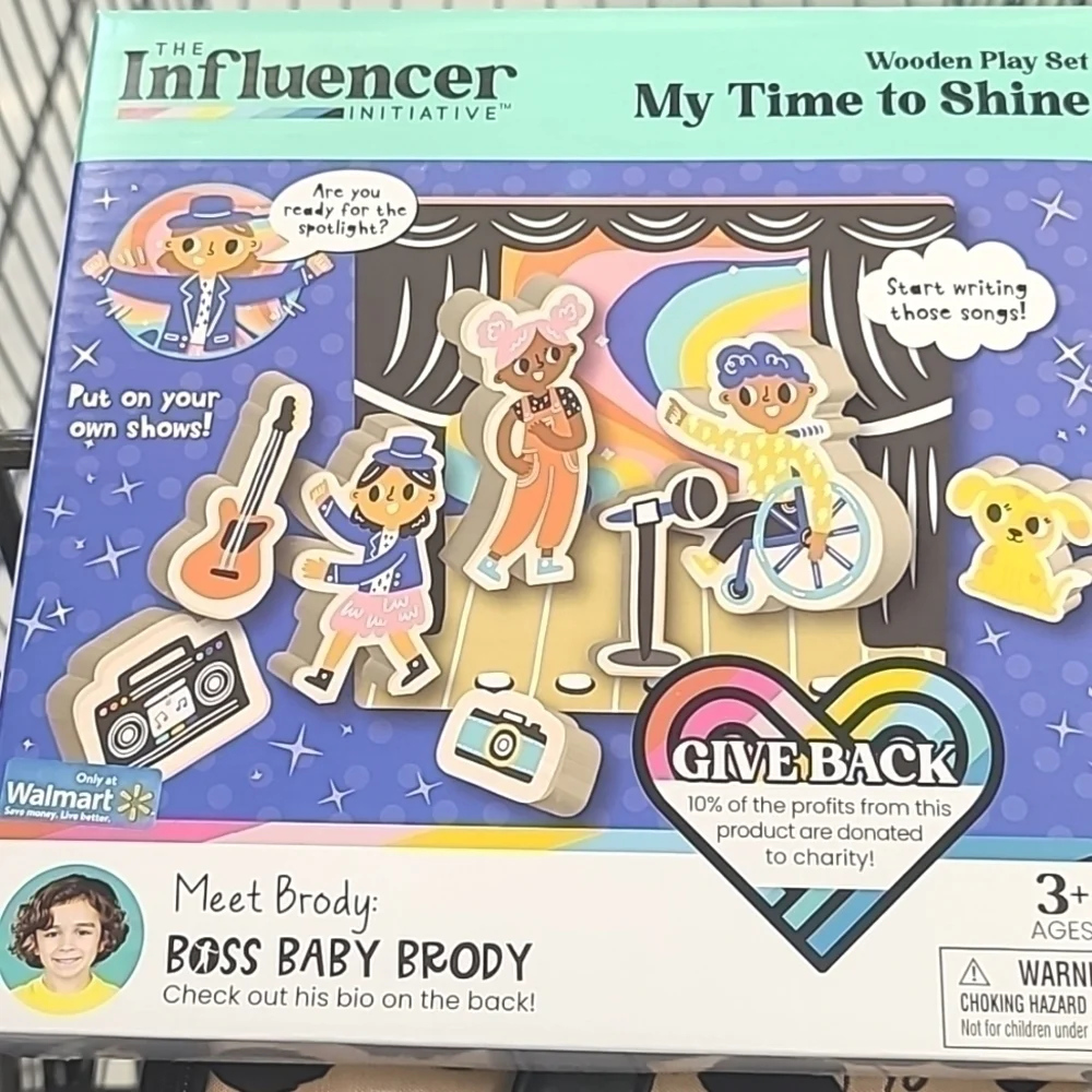 THE Influencer wooden playset